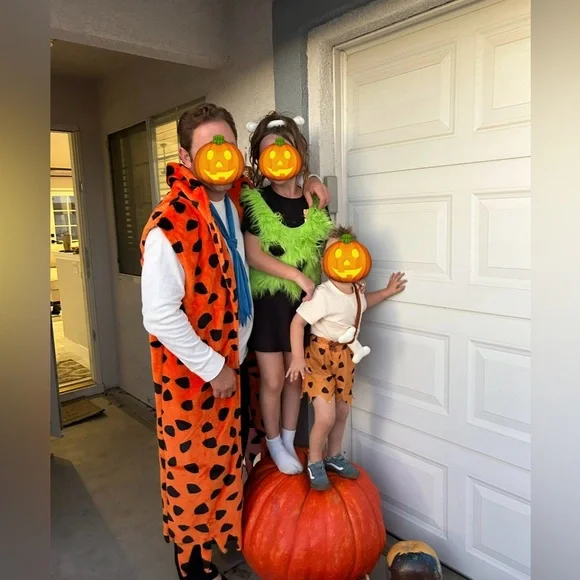 Pebbles Flintstone Costume - Picture 2 of 3